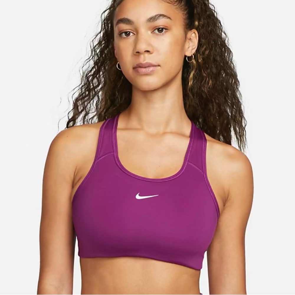 Nike Swoosh Women’s 1-Piece Pad Sports Bra Size L - Purple